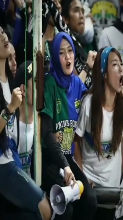 Bidadari Tribun 😍 #seporterpersibsalawasna #mojanggeulis #bobotoh