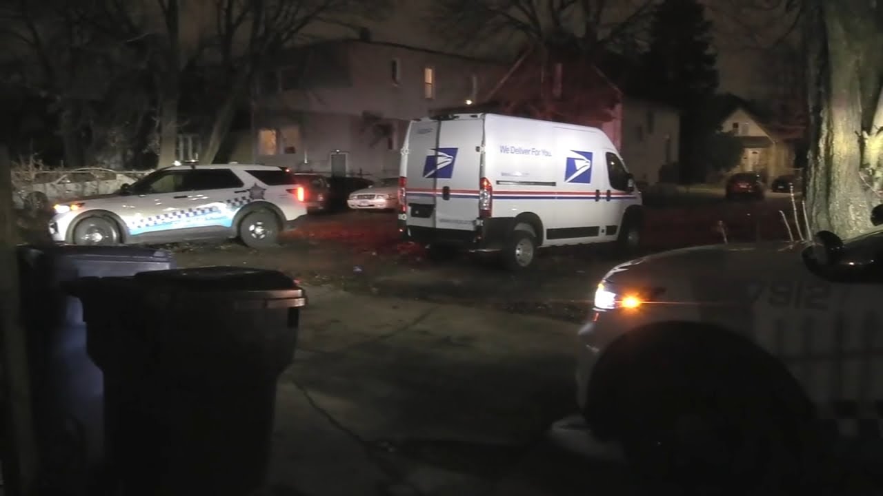 Mail truck stolen from postal worker in Chicago, police say YouTube