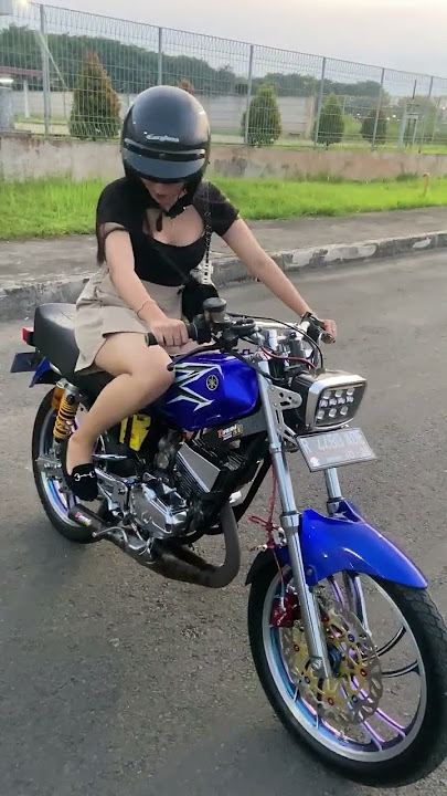 cewek latihan engkol rx king