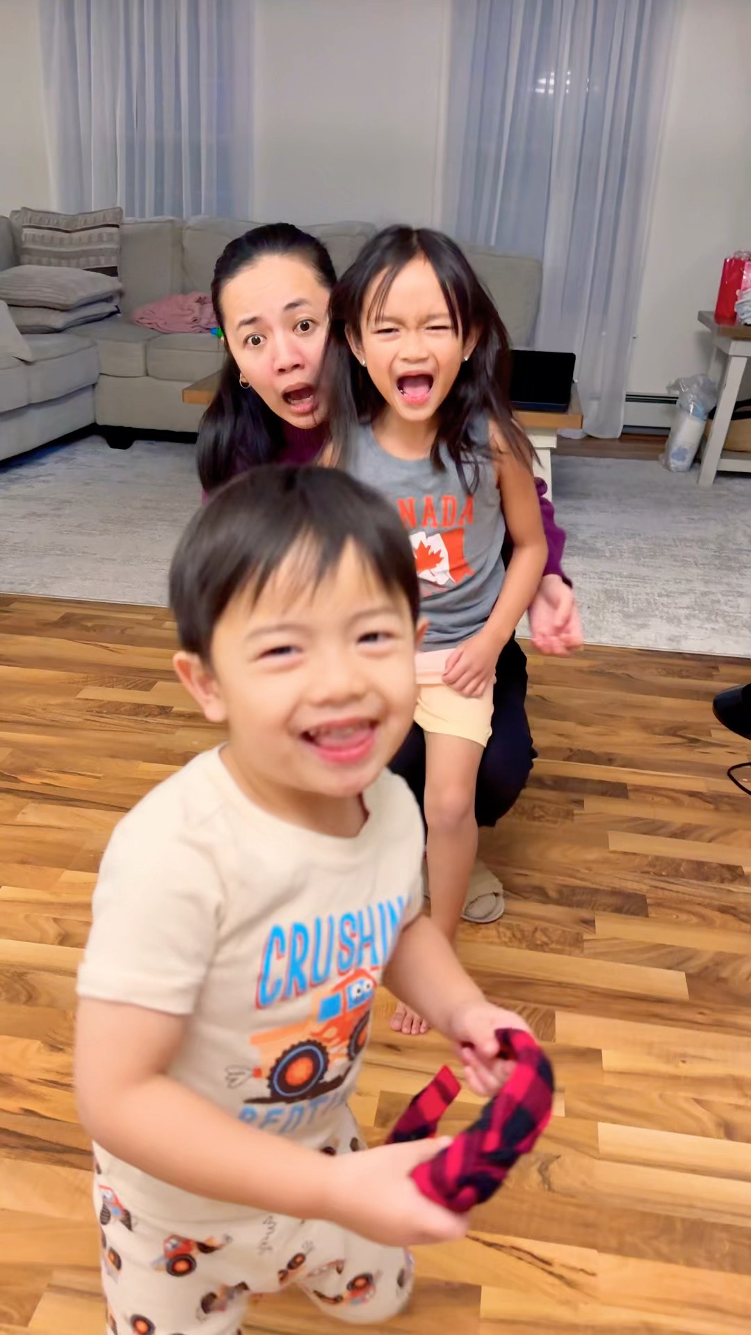 Baby brother pranks sister ???❤️??✅?