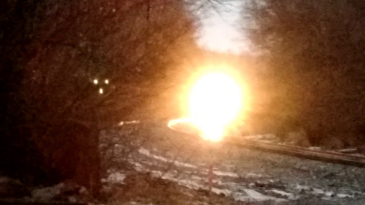 New England Central 608 Blasts South through the messy weather