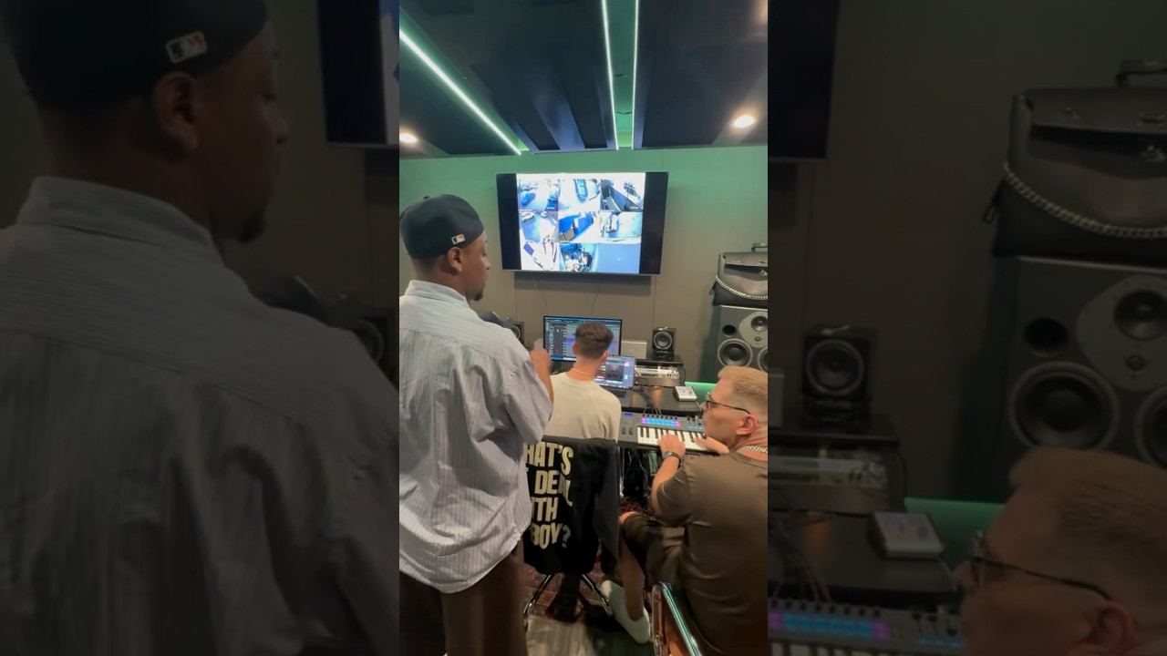 Hit-Boy & Scott Storch making Music in the Studio! 🎹😎