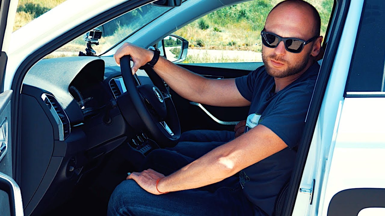 Уроки вождения SKODA KAROQ. Посадка за рулем и как правильно крутить руль | Советы Физика Движения