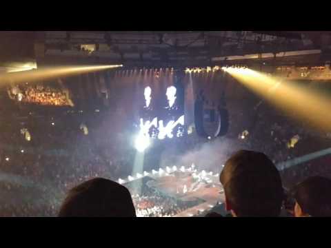 Drink In My Hand (Live) - Eric Church Holdin' My Own Tour