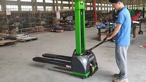 HSLF 1000 fully electric self loading stacker  1000kg for delivery logitics trucks