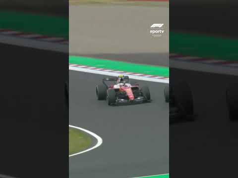 Video LECLERC SUPERA HAMILTON POR FORA E FAZ LINDA ULTRAPASSAGEM! |