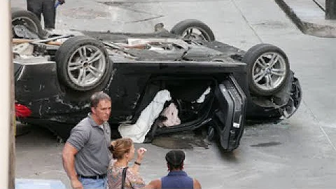 Woman injured after driving car off downtown Austi...