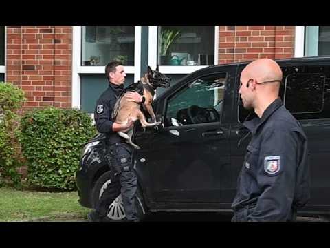 Police Dog: Cerberus is carried back to his basket - Dortmund Museum Night 2026