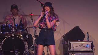 The White Stripes - 7 Nation Army (Cover) - Salesforce - Sydney Battle Of The Tech Bands 2025 Resimi