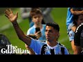 Luis Suárez welcomed by 30,000 fans at Brazil&#39;s Grêmio arena