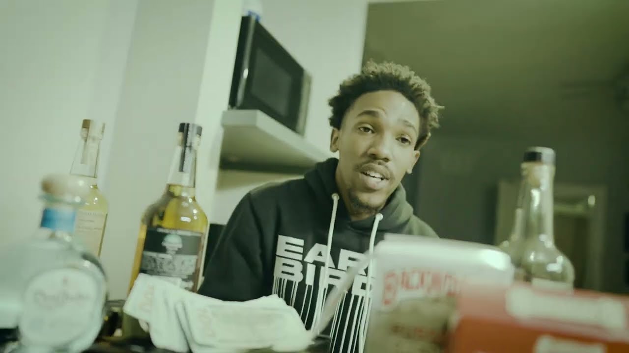 Watch Rezzy Carter - Warm Up (Official Music Video) on YouTube Watch Rezzy Carter - Warm Up (Official Music Video) on YouTube