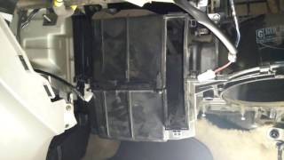 2001-2003 Nissan Maxima: Evaporator core replacement NOTES