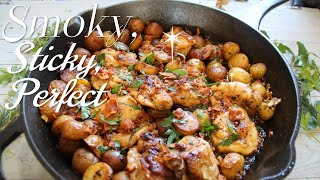 видео: Сковорода из курицы Smoky Cabin – уютный деревенский ужин за 10 долларов картинка: Сковорода из курицы Smoky Cabin – уютный деревенский ужин за 10 долларов