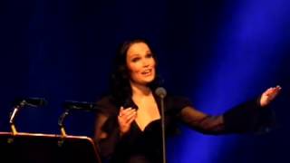 Tarja Turunen - Jouluyö, Juhlayö Espoo (Legendado PT-BR)