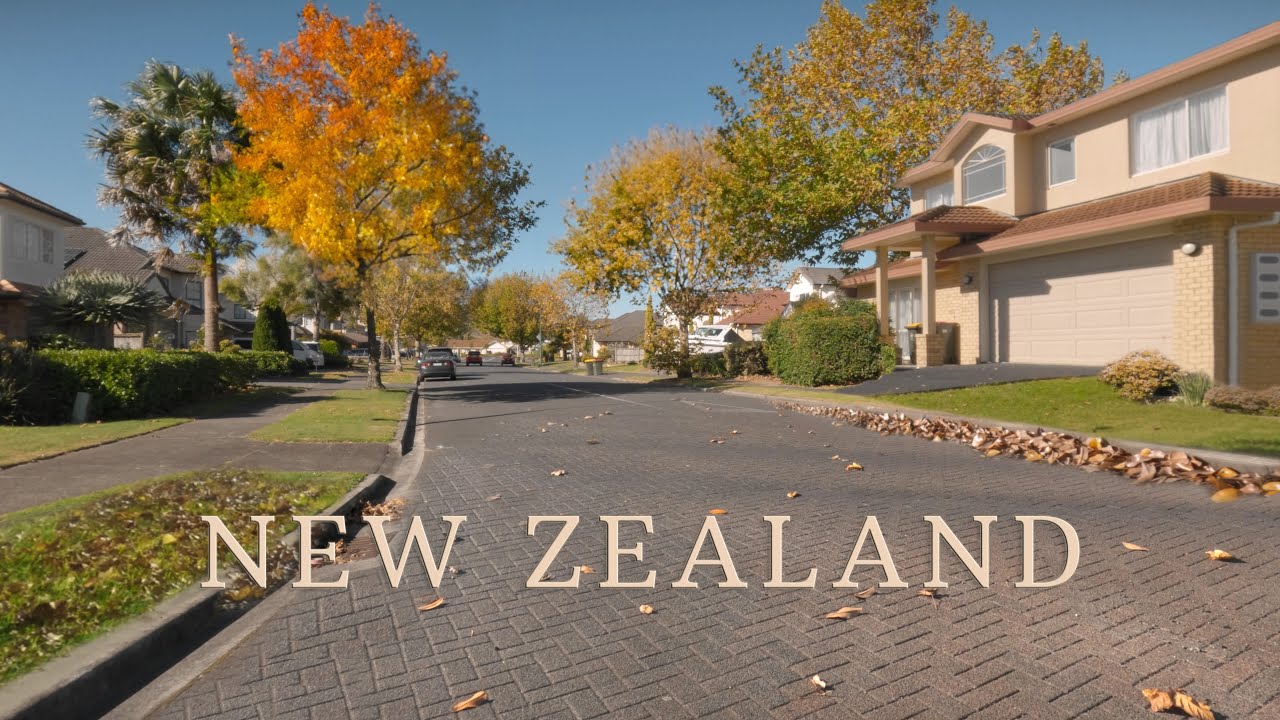 Autumn Drive Through Suburbs in Auckland, New Zealand - Relaxing Driving Sounds [4K]