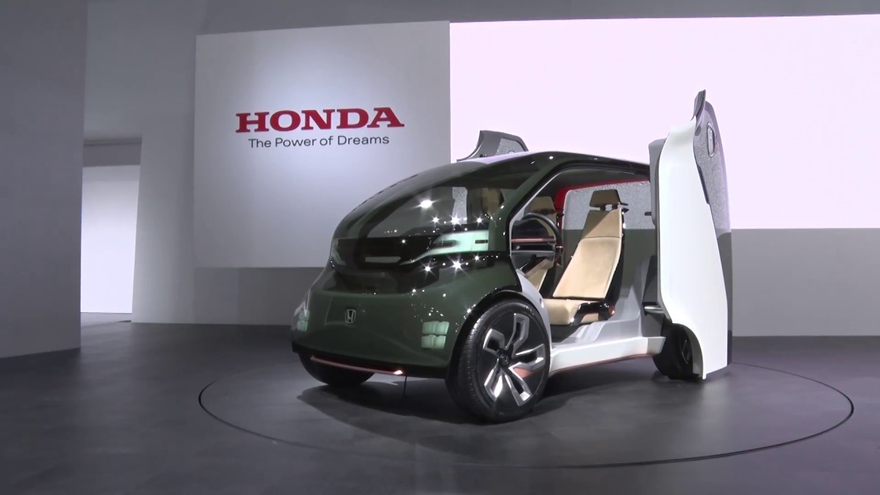 TMS2017] Honda NeuV（ブース展示風景） - YouTube
