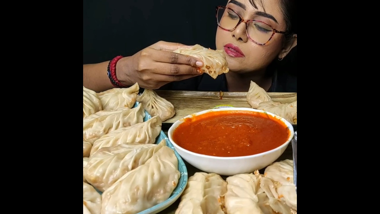 MOMO🔥 EATING CHALLENGE || #shorts #mukbangn#asmreating #mukbangasmr #asmr