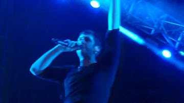 Wont go Quietly / Example - Leeds Millennium Square - 05-05-12