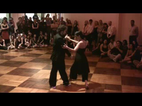 Pablo y Dana 101208 Tango Performance 1