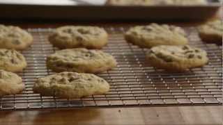 Get the recipe @
http://allrecipes.com/recipe/moms-chocolate-chip-cookies/detail.aspx
think you've seen all great chocolate-chip cookie recipes? try this...