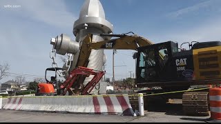 Blue Sky's 'Busted Plug' on Taylor Street is coming down