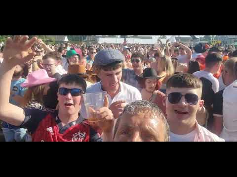 THE WHISTLIN DONKEY'S : MANIAC 2000. THE WEST'S AWAKE FESTIVAL. 4/6/23