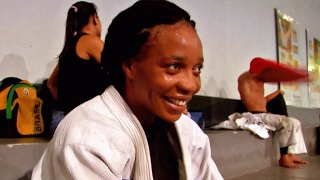 Video: Olympic refugee team goes for gold