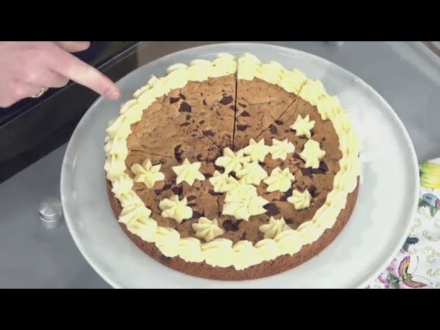 How To Make A Chocolate Chip Cookie Cake