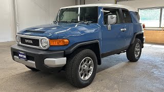 2012 Toyota FJ Cruiser vehicle preview