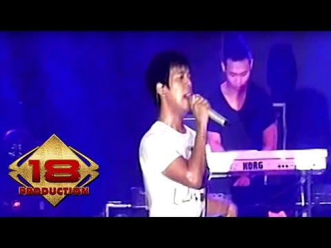 D'Masiv - Apa Salahku (Live Konser Kendal 31 Oktober 2015) - YouTube