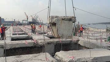 Cắt bê tông bằng dây kim cương, tháo dỡ công trình