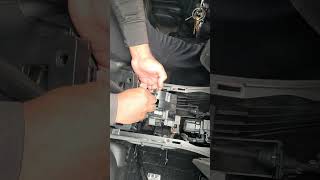 Install Shift leveler Bushing For 2008 Mercury Mariner