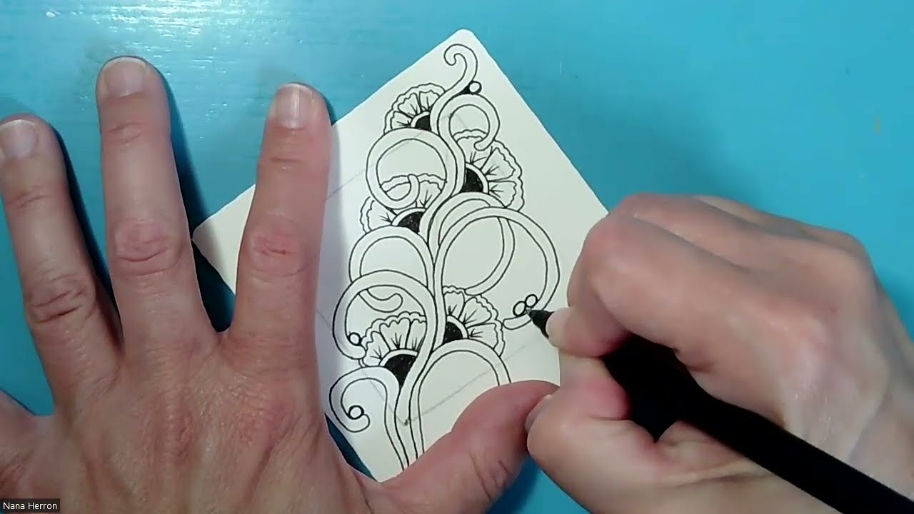 Tangle of the Week 30: Hollis