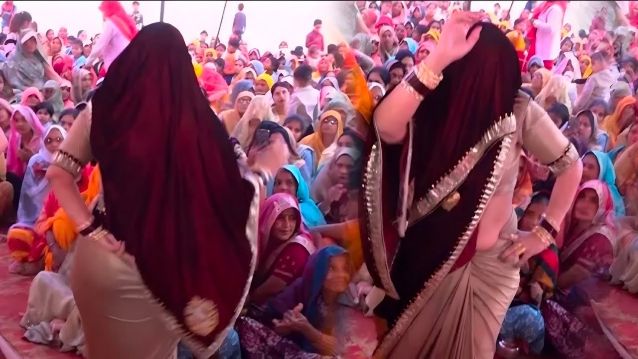 इस भाभी ने हिला दिया पूरा पंडाल ऐसे किया डांस //याद तेरी कर कर के दिल धड़के रे//रजनेश कुमार शास्त्री