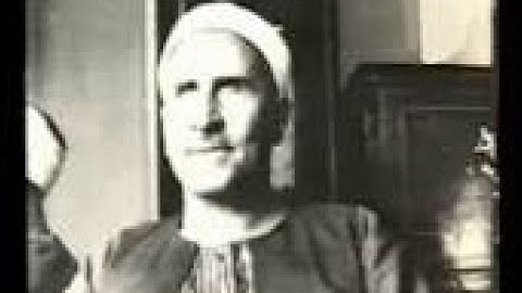 تلاوة نادرة رائعة للقارئ الشيخ علي محمود من سورة الأنفال.