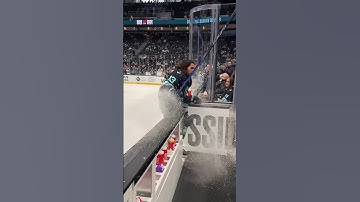 zoom zoom ⚡️ #SeattleKraken #NHL #hockey