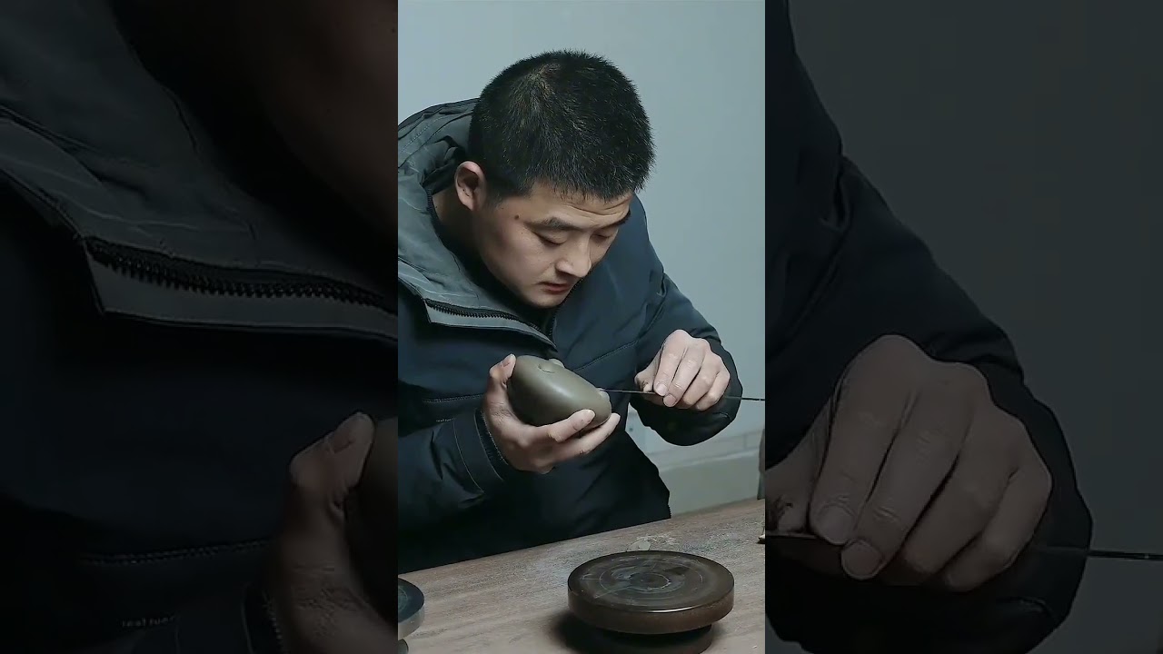 The center of the wine pot is: the whole process of making the purple clay pot