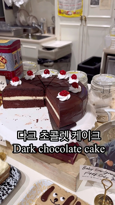 Dessert day in Korea🇰🇷 Cafe layered in Seoul🇰🇷 #korean #korea #seoul #mukbang #foodie #cake
