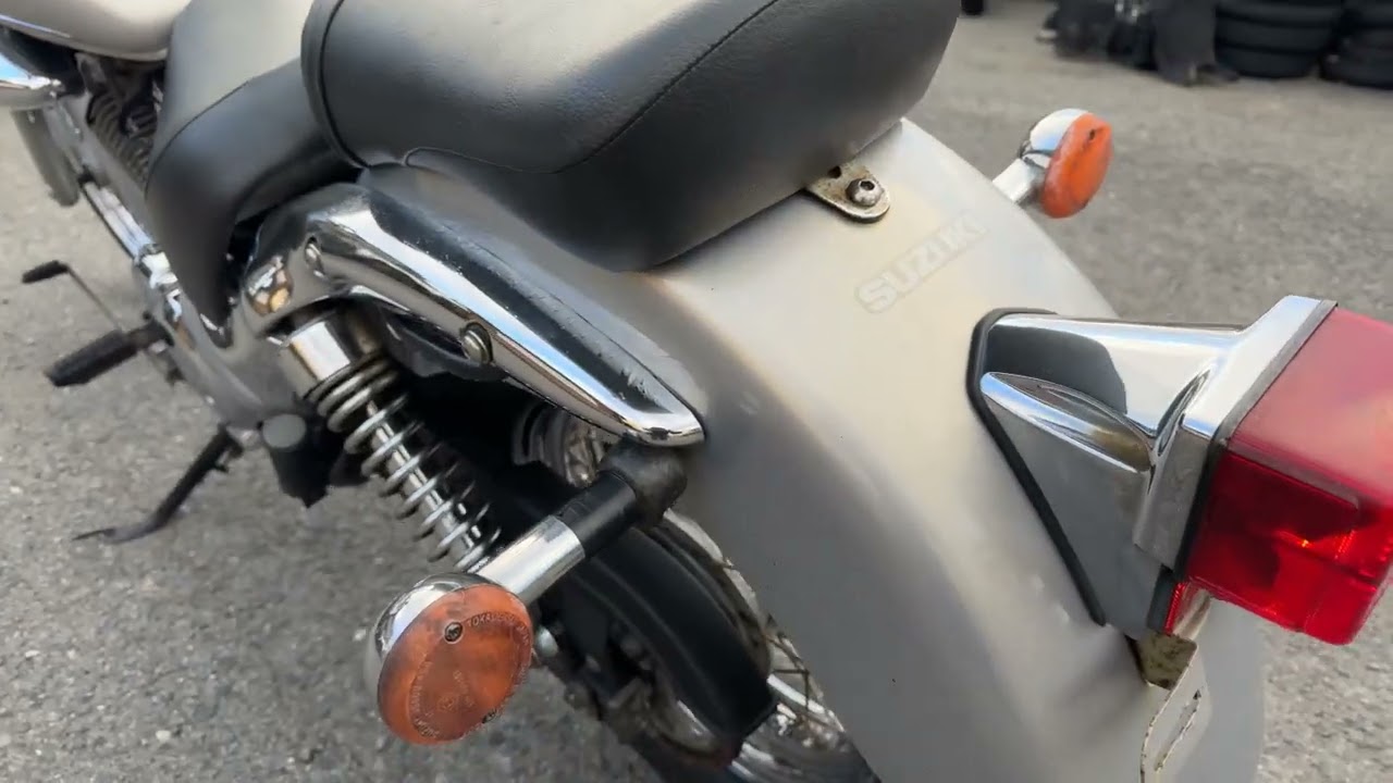 ⭐スズキGSR250　GJ55D　青白　ネイキッド仕様　社外マフラー　LEDヘッドライト　走行距離不明 スズキ GSR250 GJ55D ノーマル｜有限会社FRAME