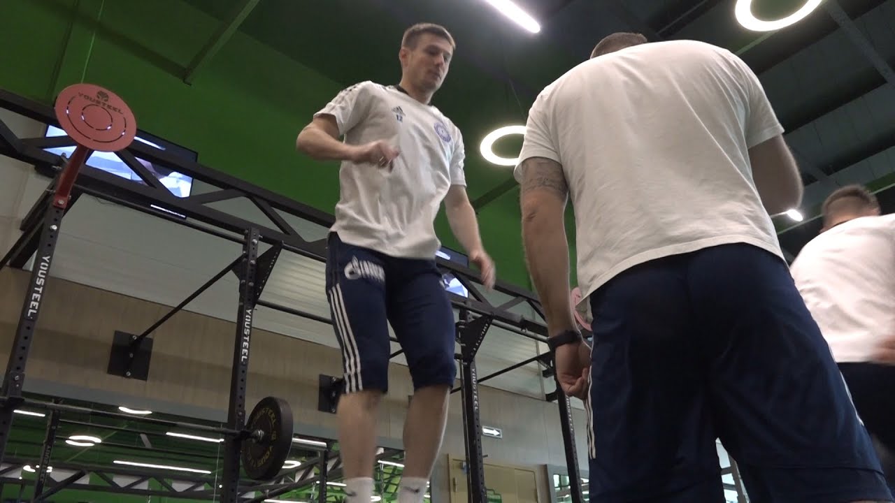 Команда провела тренировку в Lime Fitness