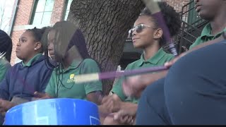 How bucket drumming teaches more than just music | 10News WTSP