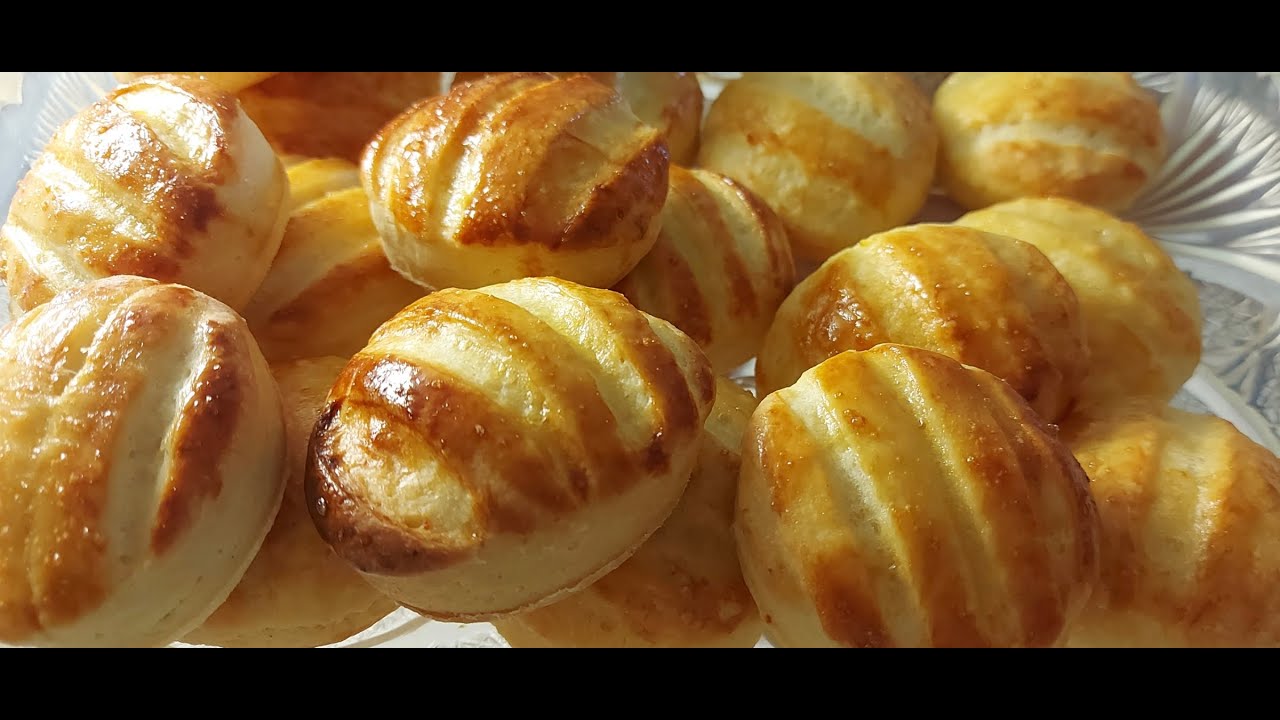 Krumplis pogácsa készült, kovásszal.