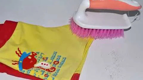 Come togliere la sabbia intrappolata nel costume?