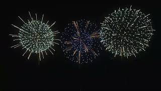 FWsim 3 - HDR Simulated Fireworks + Color Grading Test