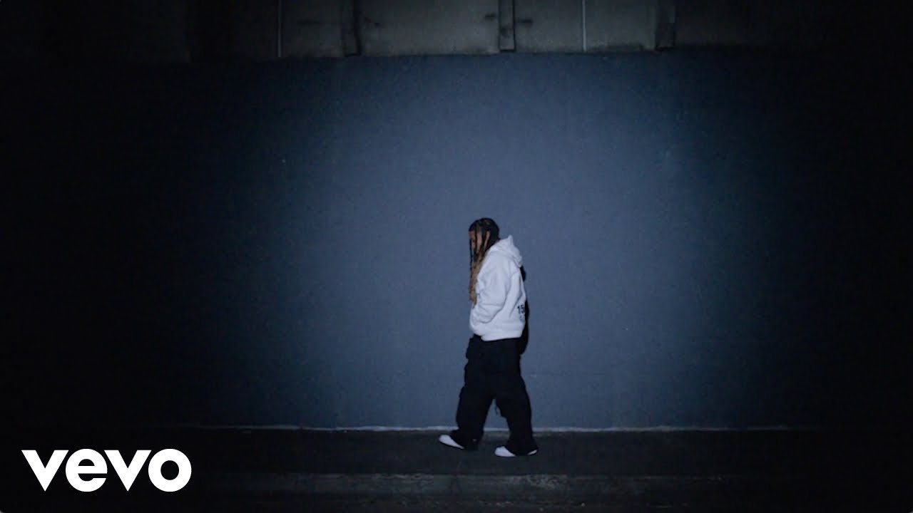 Baby B - Ain't Gotta Know (Official Video)