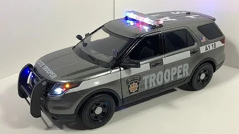 1/18 New Pennsylvania State Police Ford Explorer with Working Lights and Siren (CUSTOM ORDER)