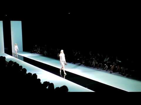 Moda Milano 2012: Emporio Armani S/S 2013 fashion show