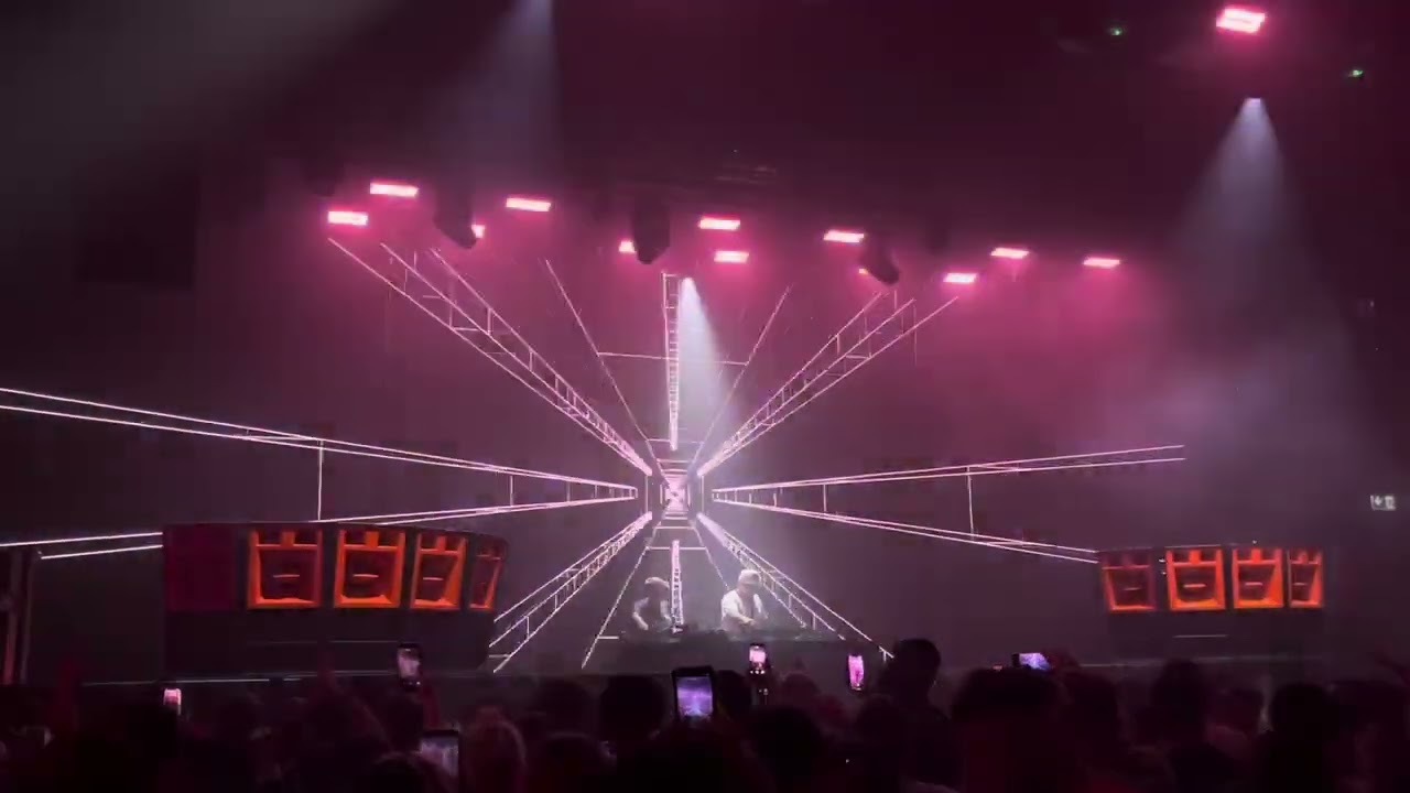 Nicky Blackmarket B2B Remarc drop ‘Planet Dust’ remix @ Valve @ Outernet, London 17/10/25