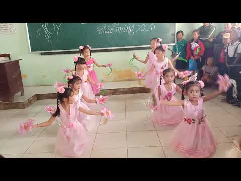 Video Mua thương lắm thầy cô ơi lớp 1A tiểu học 4 kbd - YouTube