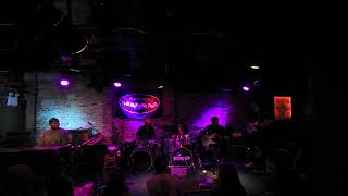 Download Lagu Brandon Boone & The Reunion - Home 9-26-24 Bitter End, NYC Download Lagu Brandon Boone & The Reunion - Home 9-26-24 Bitter End, NYC